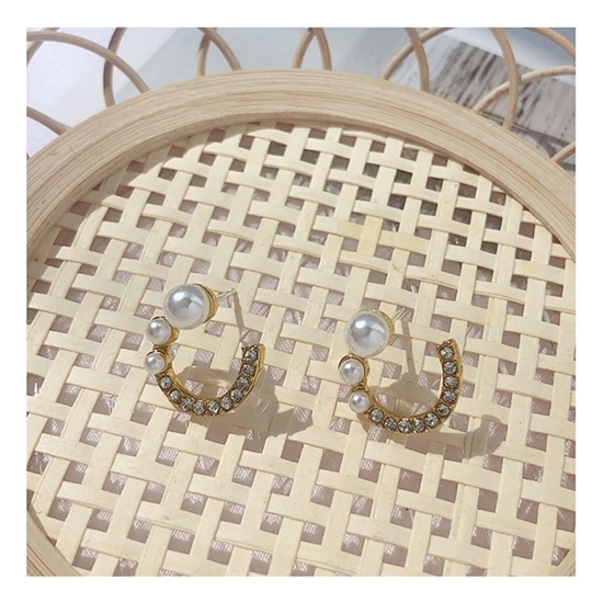 图片 缔晶 珍珠气质耳钉 E2047